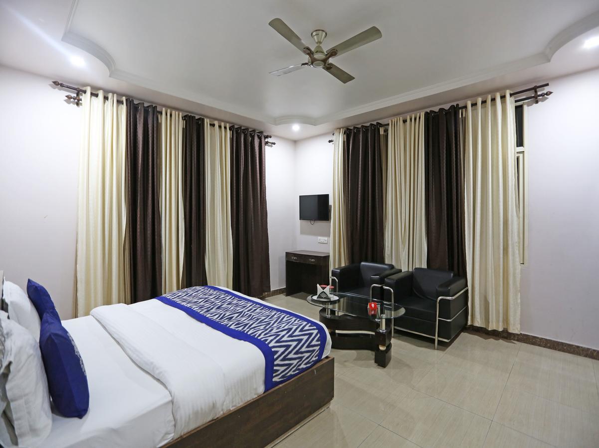 Oyo 4635 Sheetal Hotel Haldwani Luaran gambar